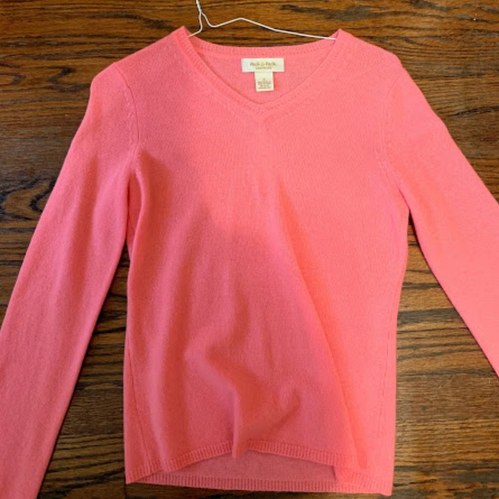 Peck and Peck Cashmere V-Neck Sweater